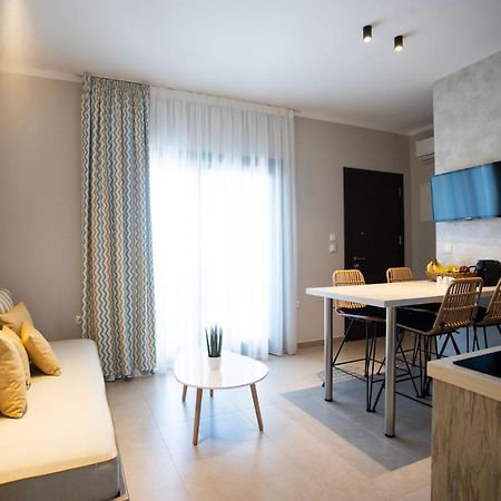 Marineiko Luxury Apartments Ierissos Eksteriør billede