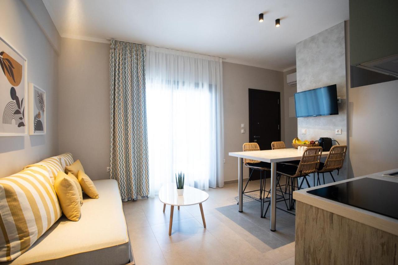 Marineiko Luxury Apartments Ierissos Eksteriør billede