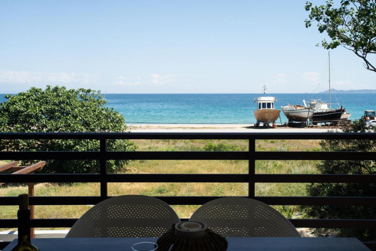 Marineiko Luxury Apartments Ierissos Eksteriør billede