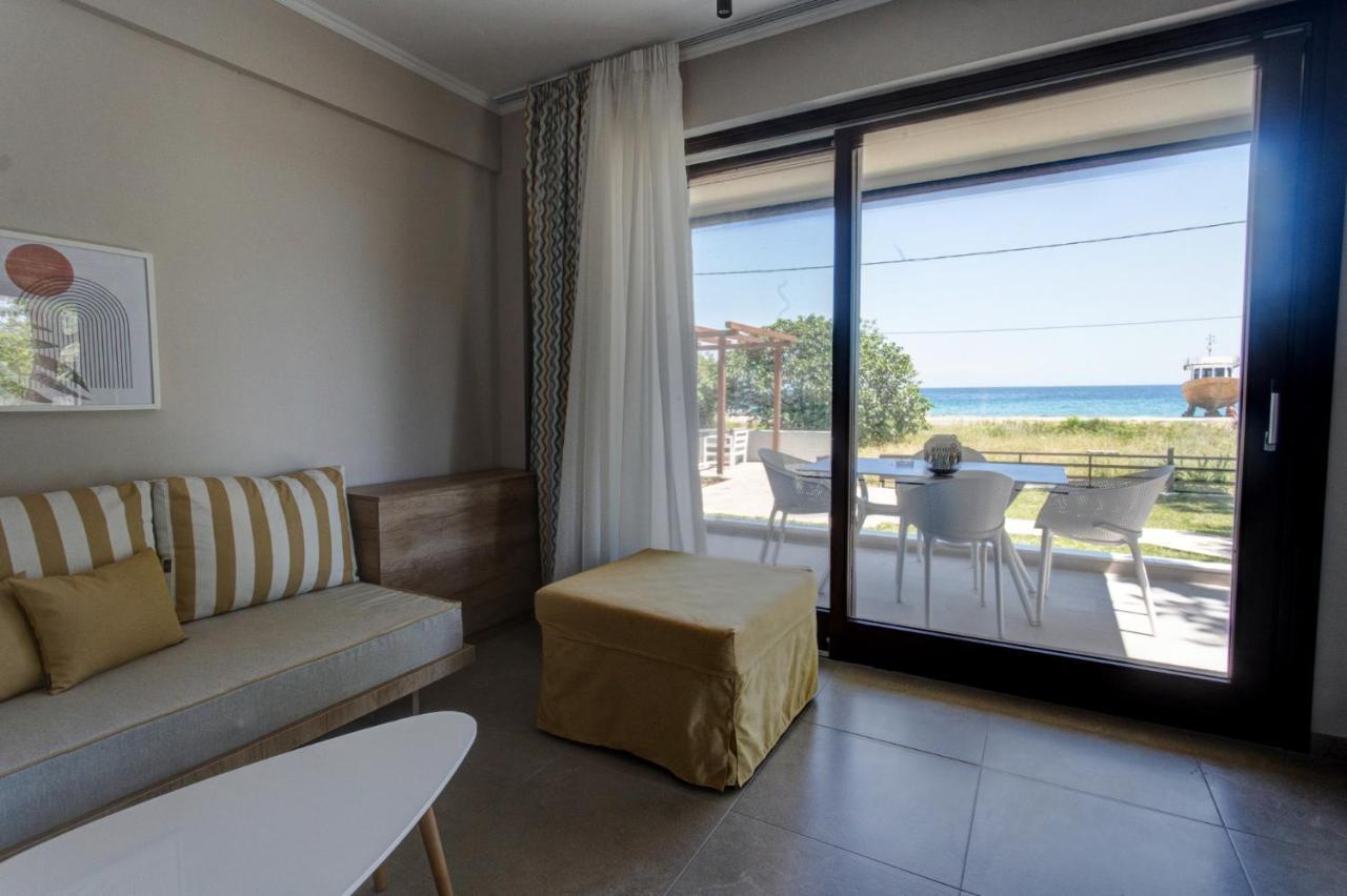 Marineiko Luxury Apartments Ierissos Eksteriør billede