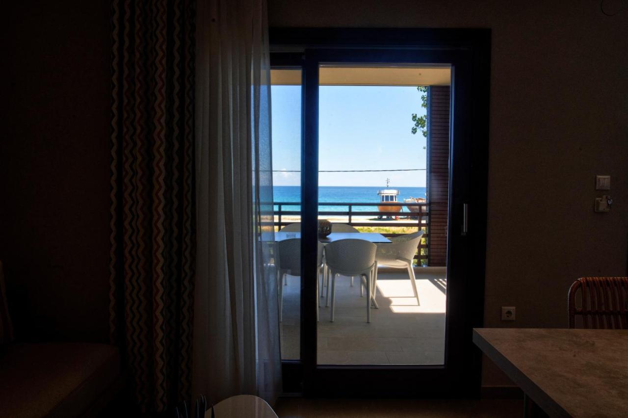 Marineiko Luxury Apartments Ierissos Eksteriør billede