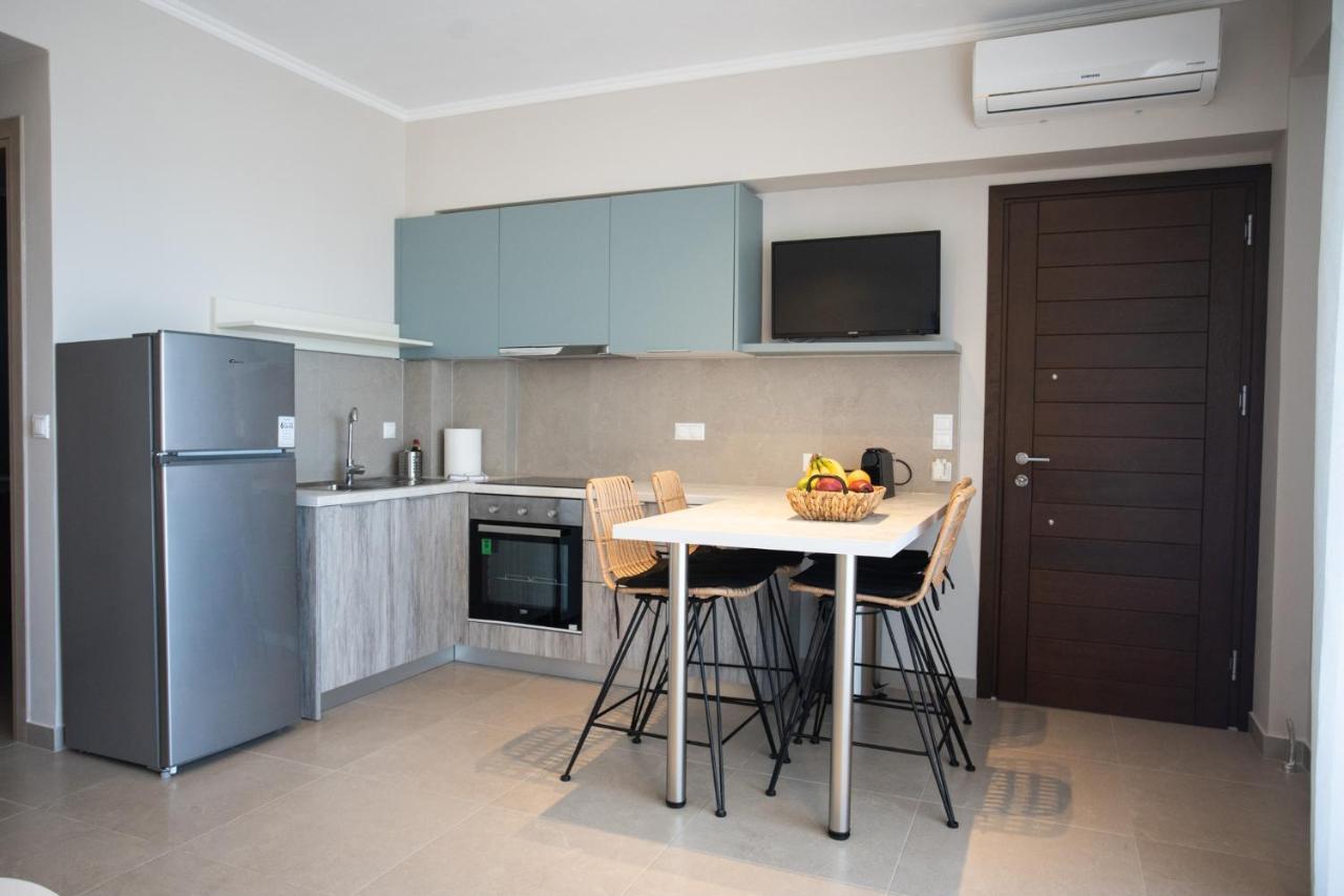 Marineiko Luxury Apartments Ierissos Eksteriør billede