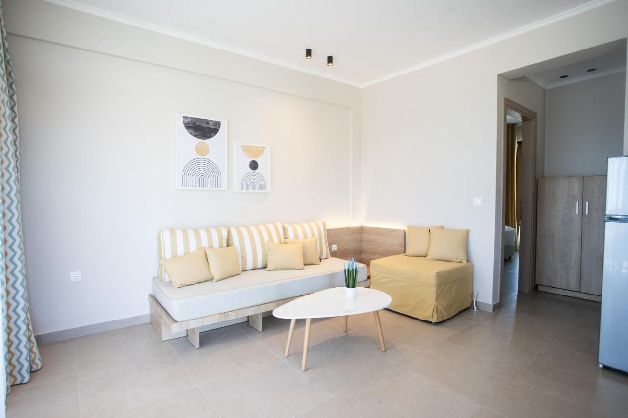 Marineiko Luxury Apartments Ierissos Eksteriør billede