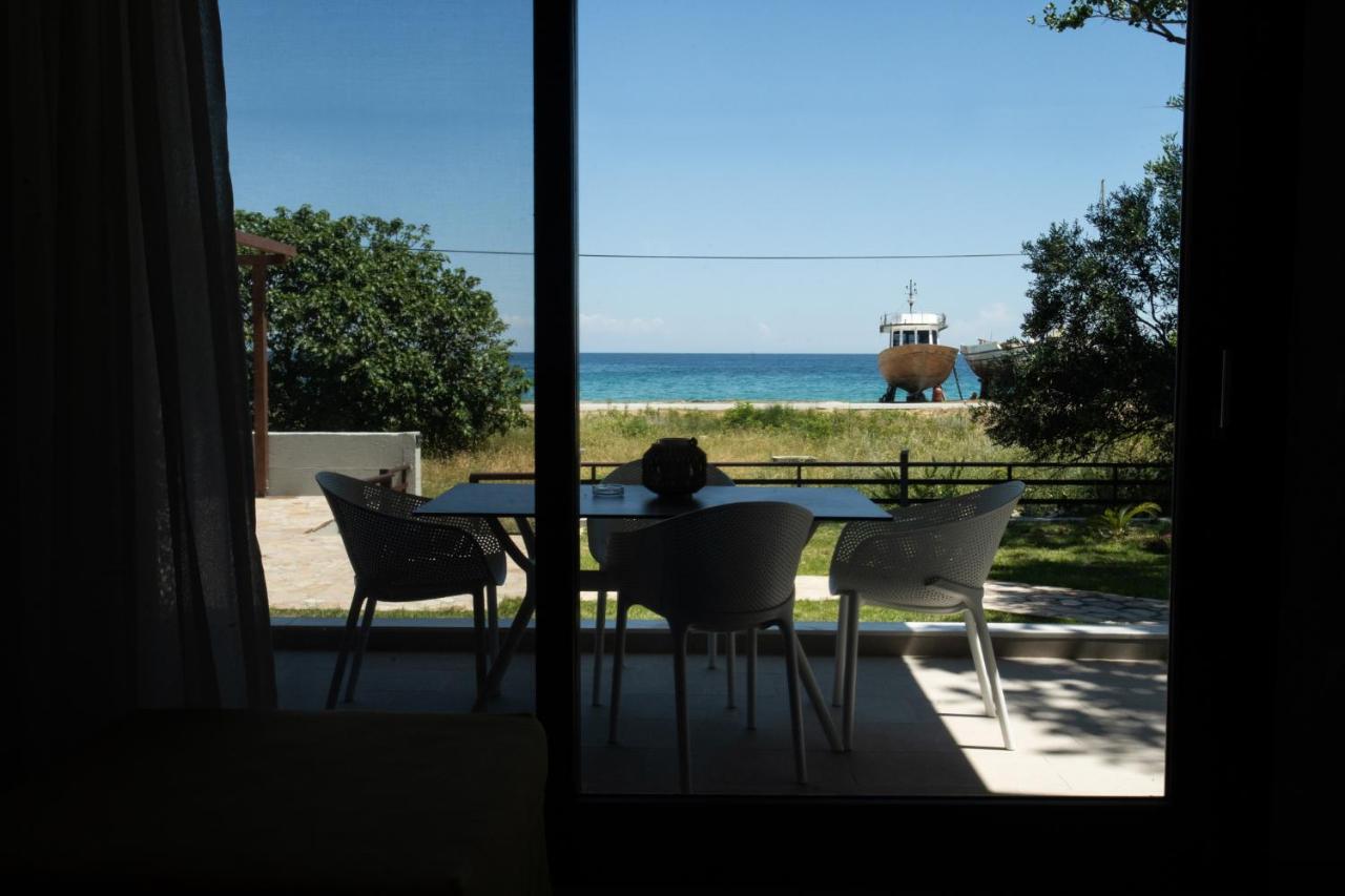 Marineiko Luxury Apartments Ierissos Eksteriør billede
