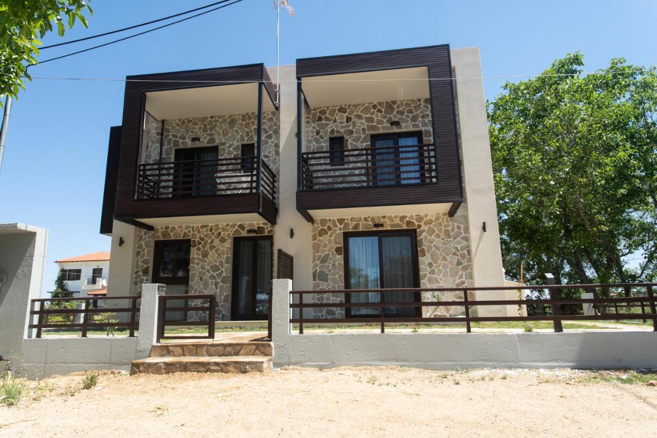 Marineiko Luxury Apartments Ierissos Eksteriør billede